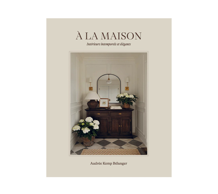 À LA MAISON