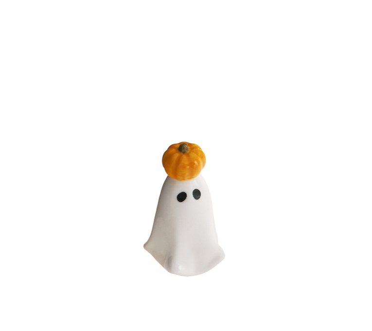 GHOST WITH PUMPKIN